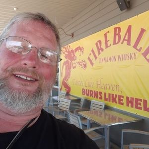 Meet your Posher, Tom